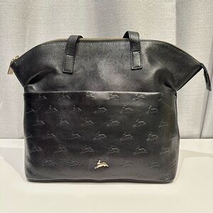 Aubrey England Leather Tote with Zip Closure, Black